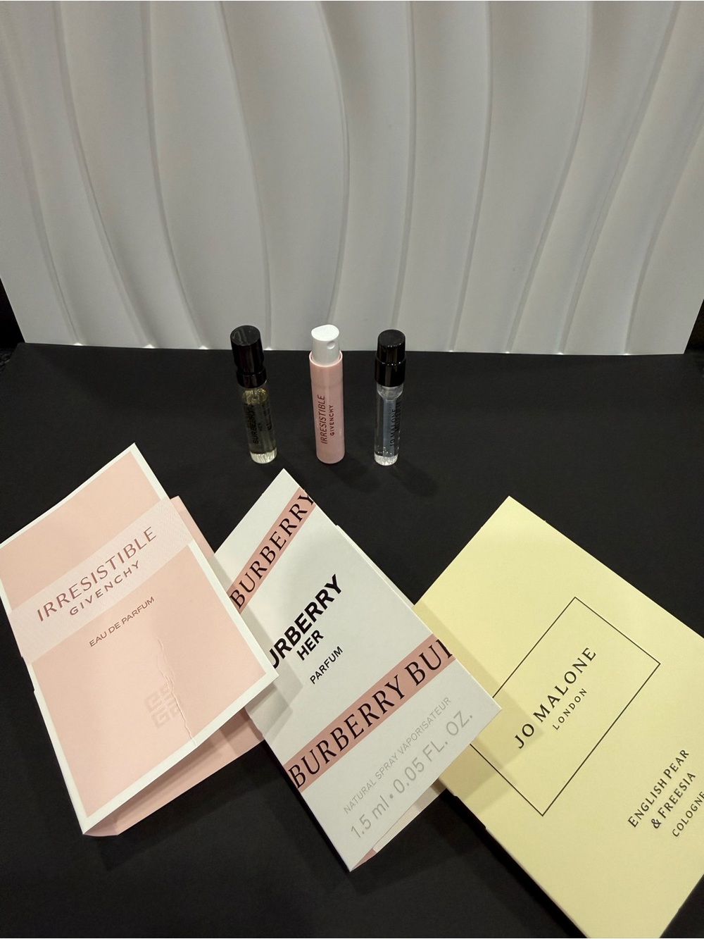 Sample perfume - Picture 2 of 3